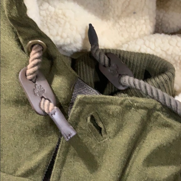 NWT Rainforest winter jacket w/hood lots pockets - Picture 16 of 16